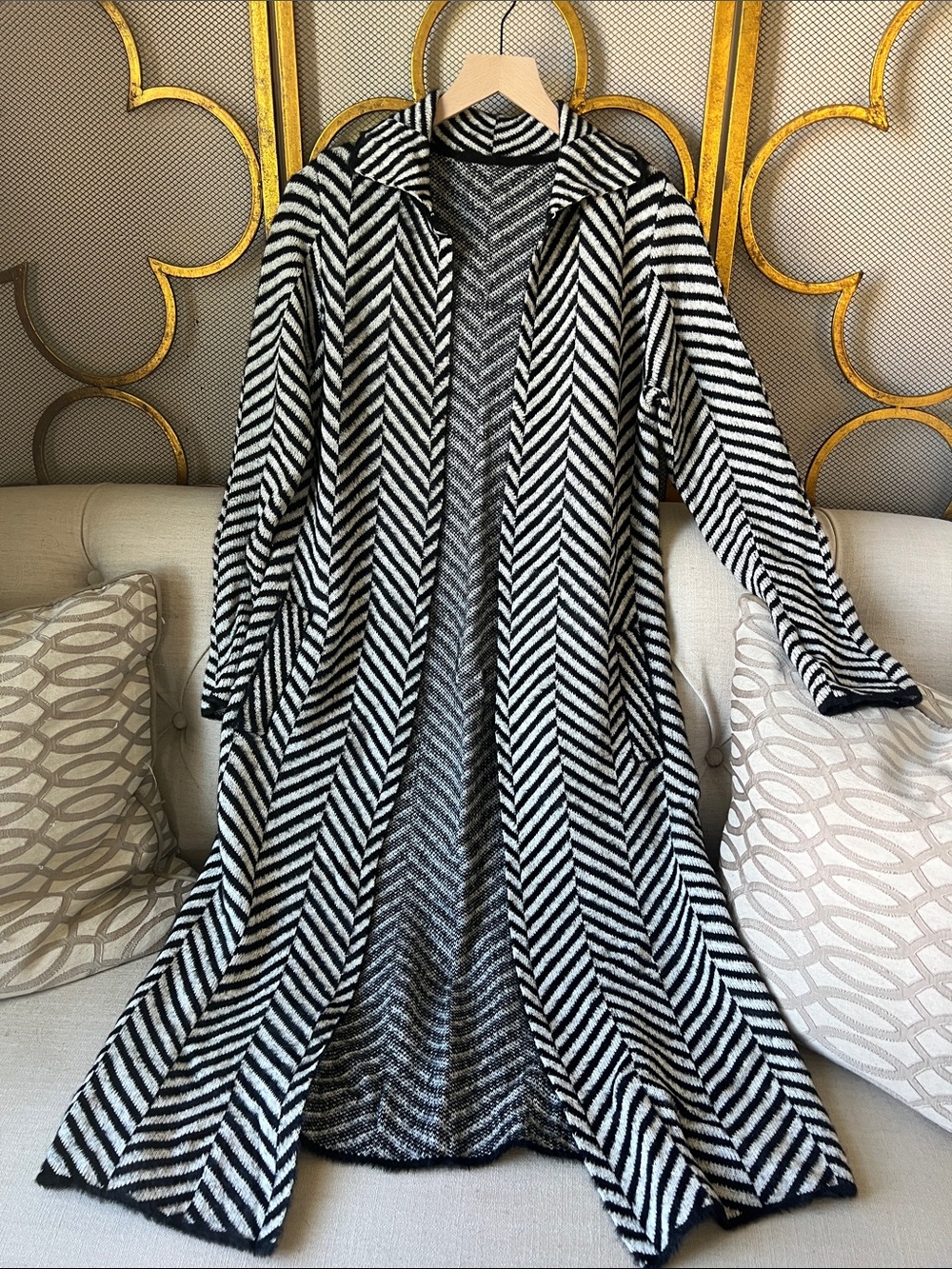 Black & White Chevron Long Coatigan - Women's Jacket